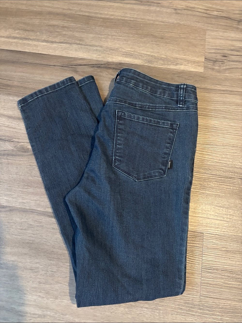 Prana Dark Indigo skinny/stright Jeans
